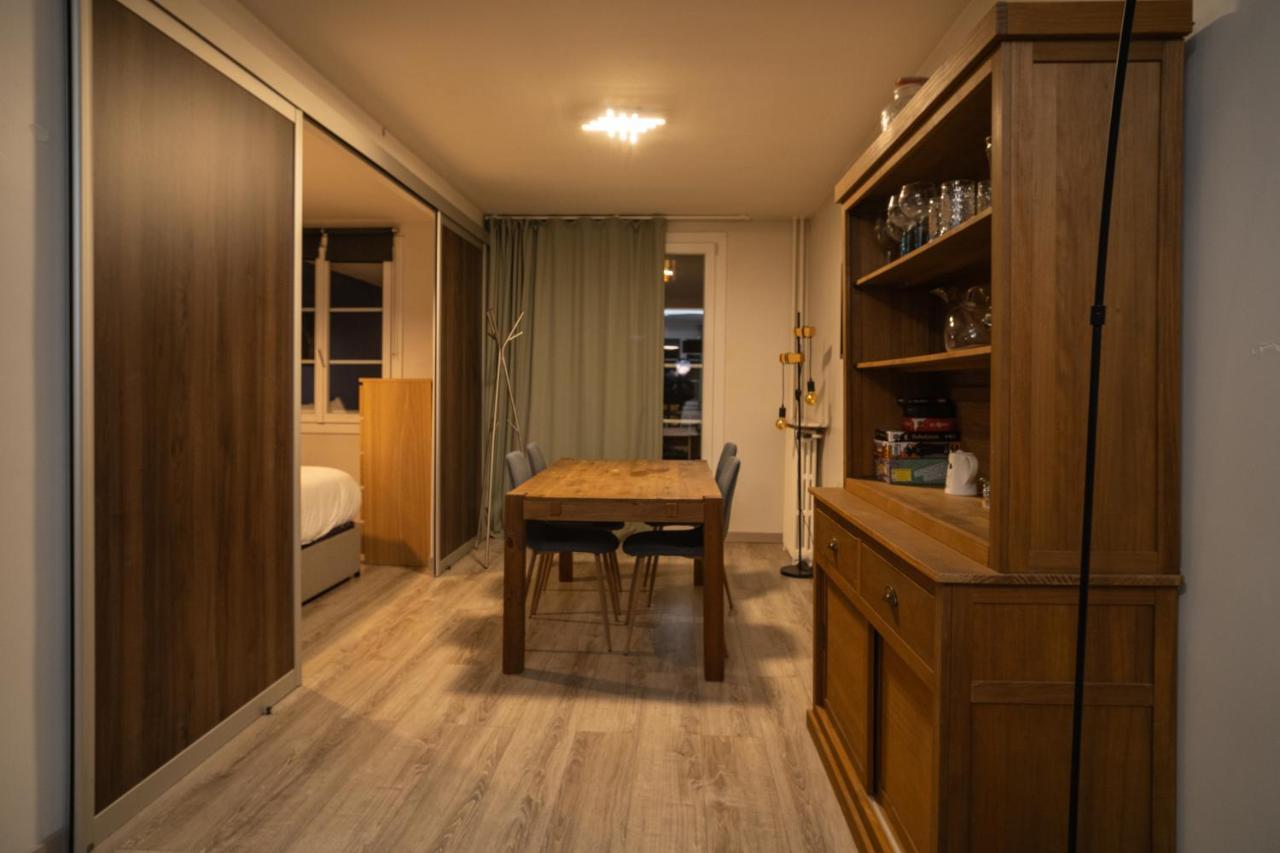Apartamento Joli T2 Proche Du Metro Avec Vue Tour Eiffel Issy-les-Moulineaux Exterior foto