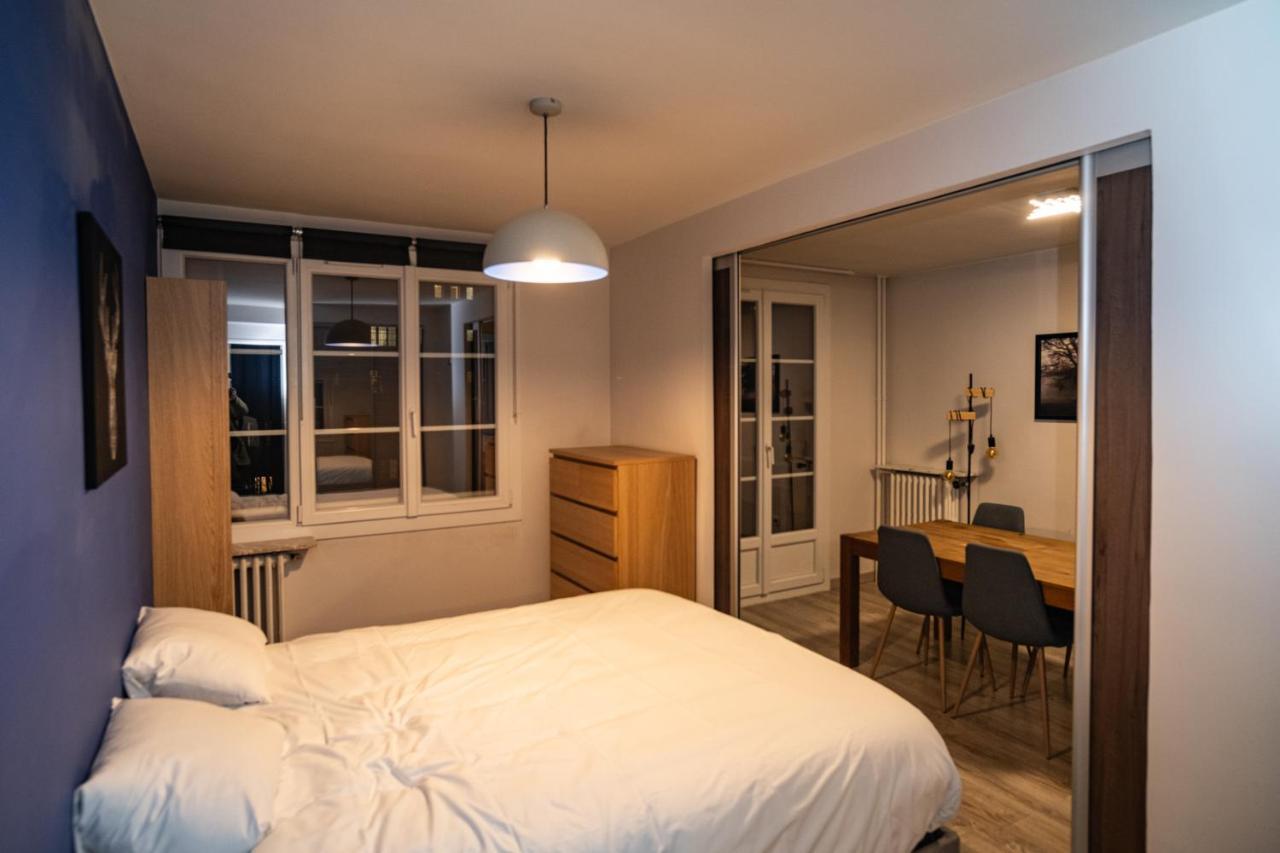 Apartamento Joli T2 Proche Du Metro Avec Vue Tour Eiffel Issy-les-Moulineaux Exterior foto
