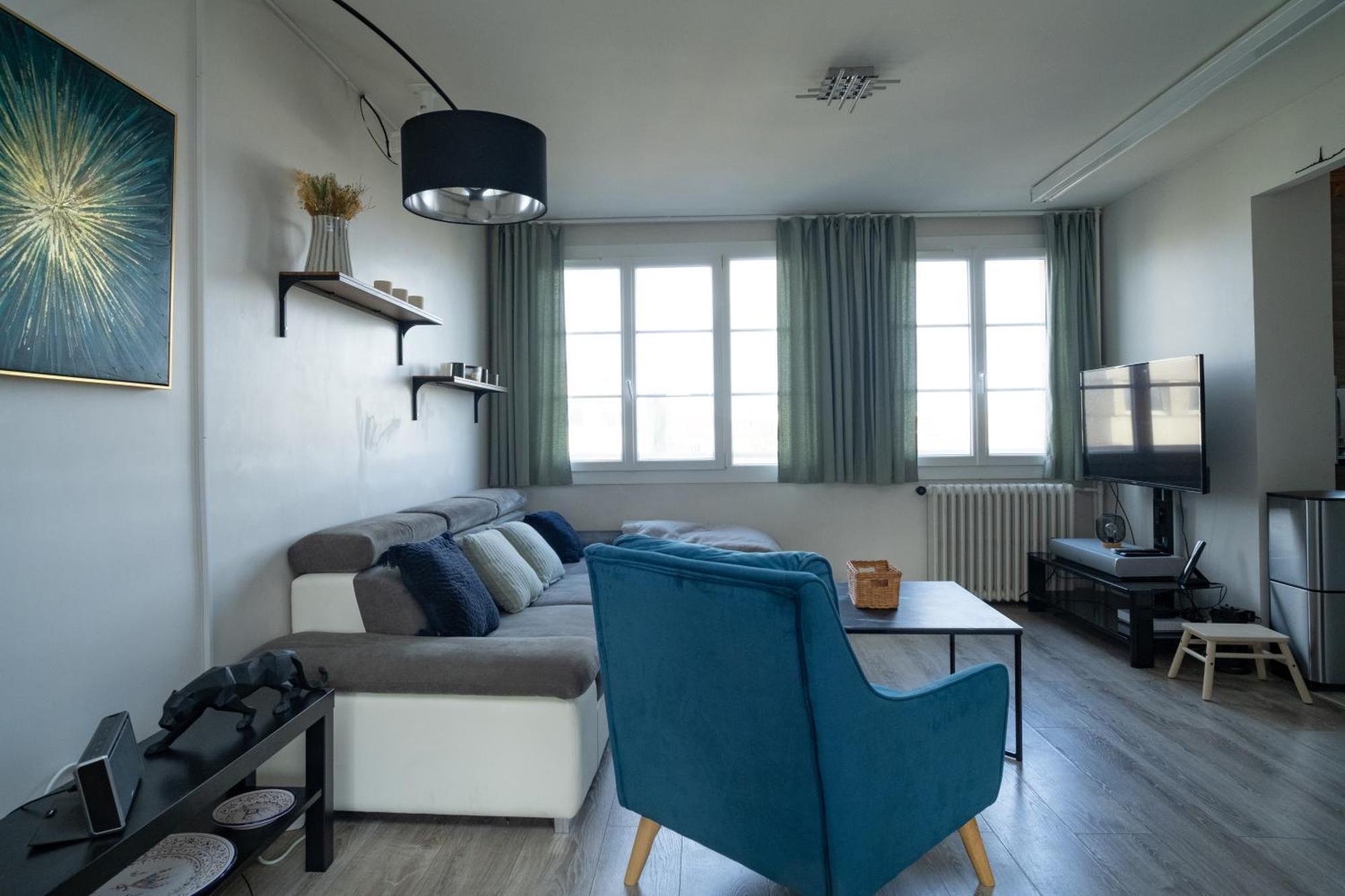 Apartamento Joli T2 Proche Du Metro Avec Vue Tour Eiffel Issy-les-Moulineaux Exterior foto